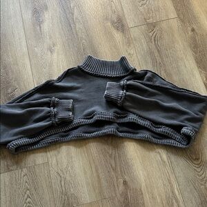 Free people Gray Cropped Sweater